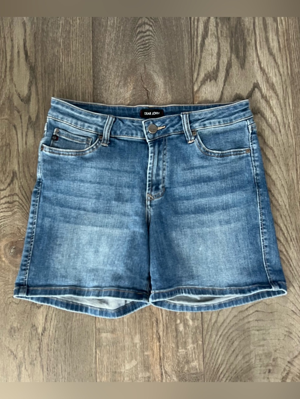 DEAR JOHN 5” Inseam Denim Jean Shorts Size 28